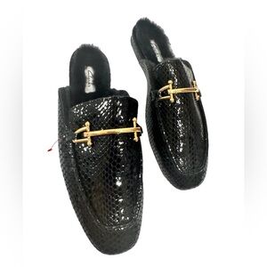 NWOB Clarks Womens Leather Upper Shearling Lining Moc Toe Mules Shoes Size 10M